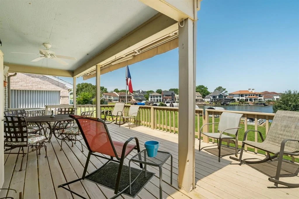 Photo of 112 Cove Point