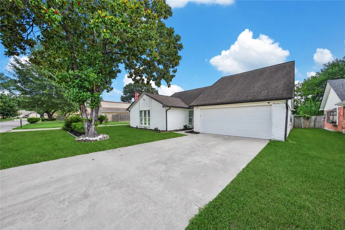 Photo of 4014 Alshire Drive