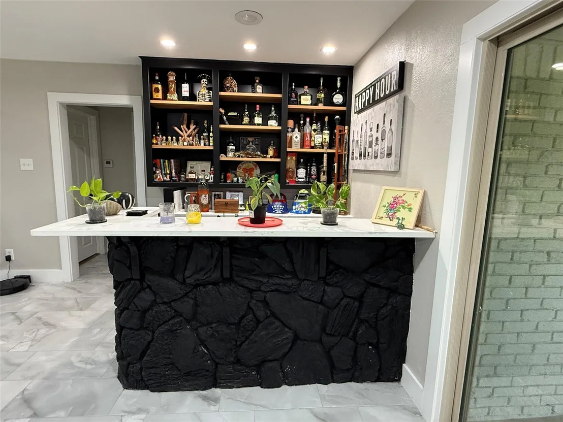 Photo of 1604 Leneva Lane