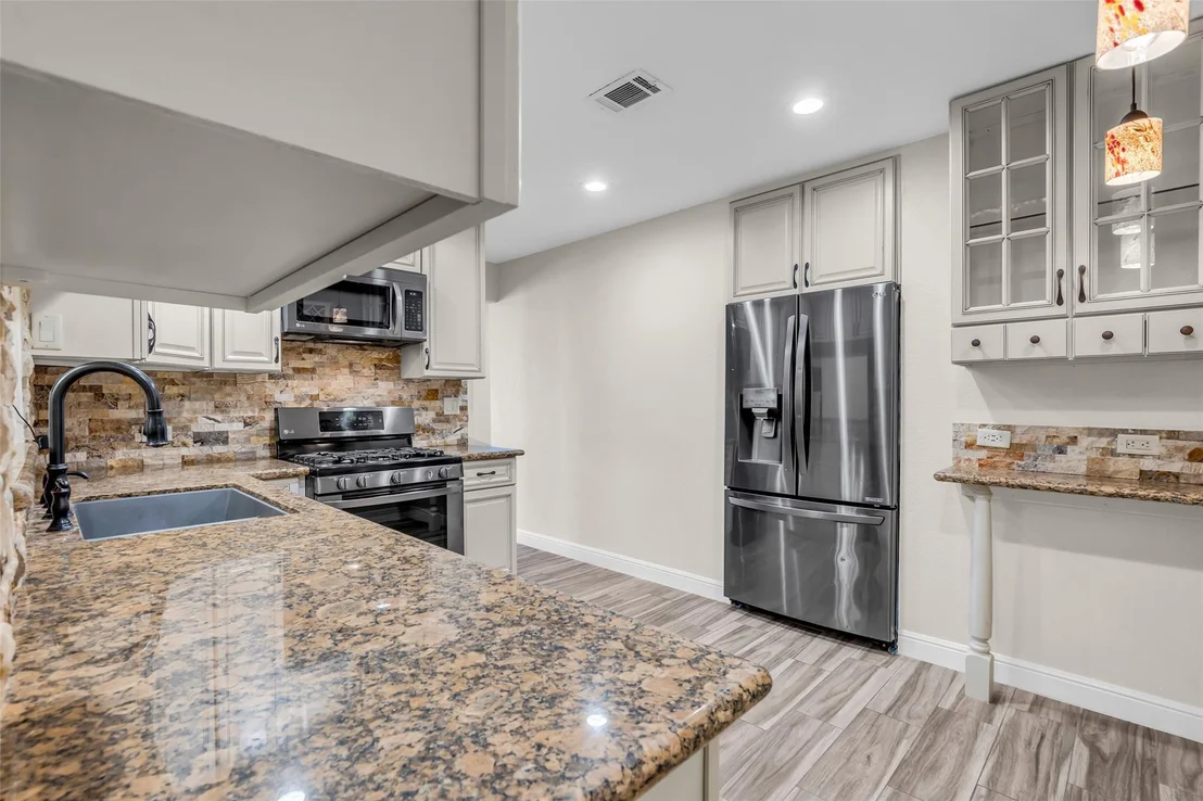 Photo of 4342 Hialeah Drive
