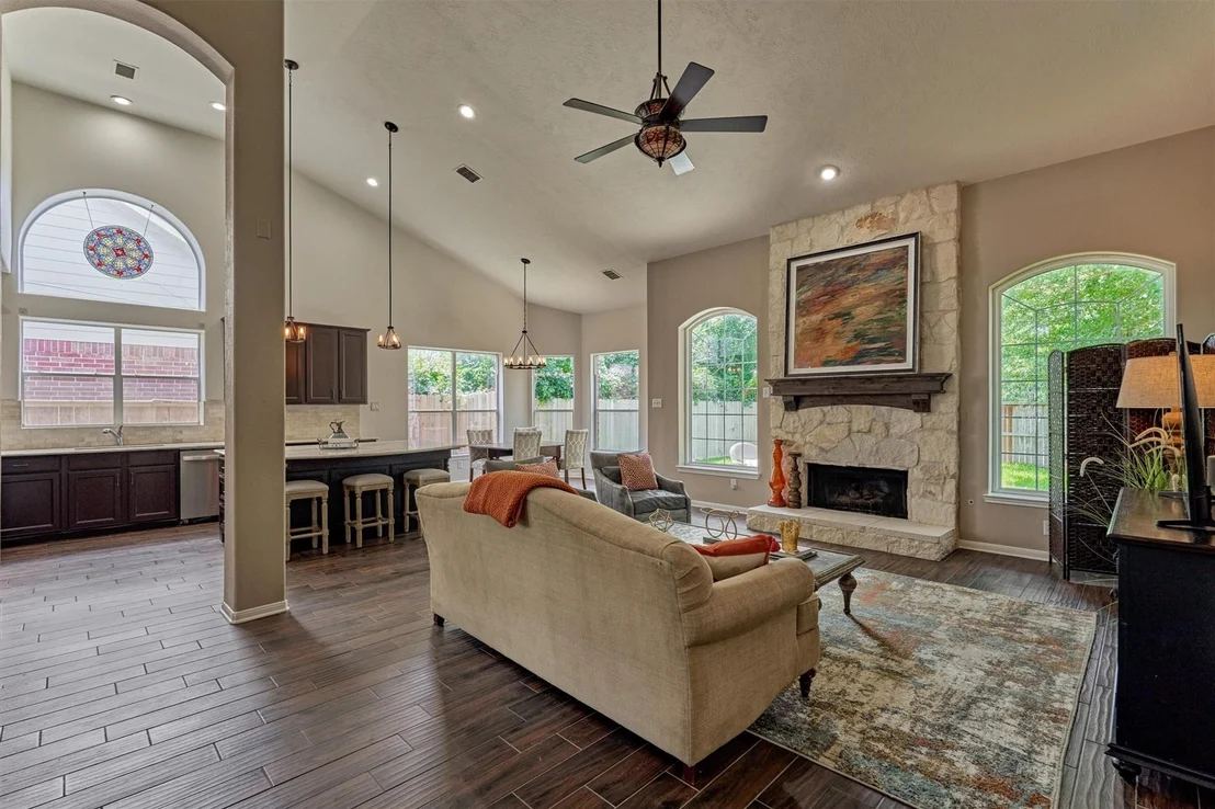 Photo of 6327 Holden Mills Drive