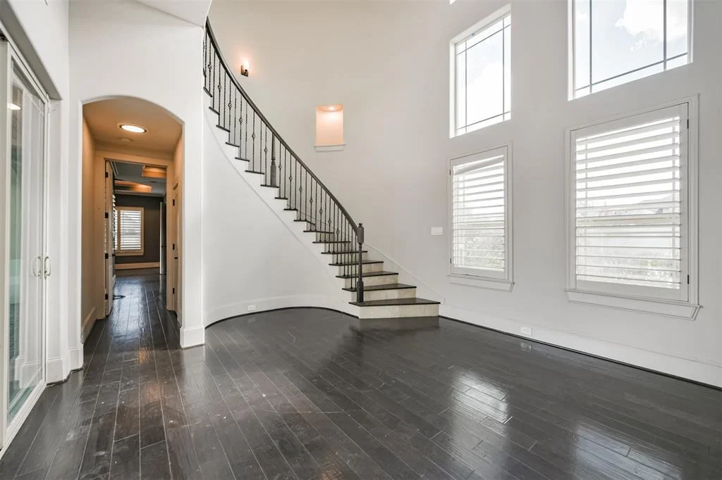 Photo of 317 Red Oak Drive