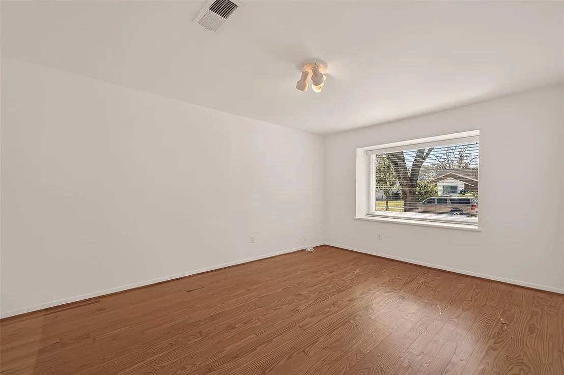 Photo of 6030 Benning Drive