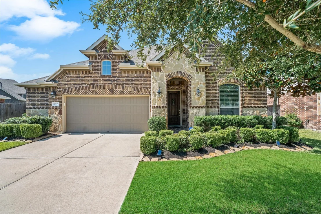 Photo of 10935 Sarah Bluff Lane