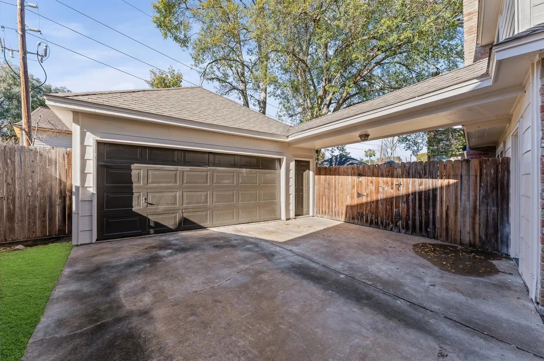 Photo of 20618 Prince Creek Drive