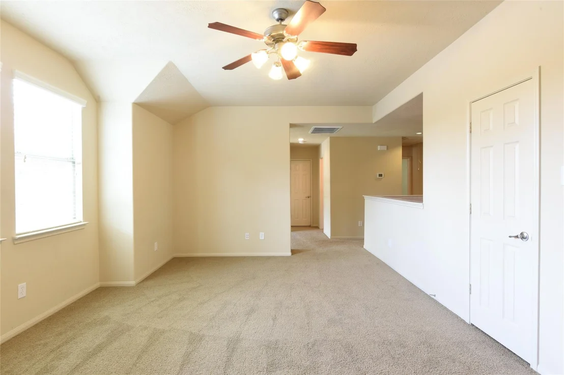 Photo of 118 E Lasting Spring Circle