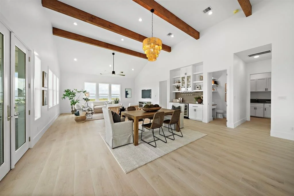 Photo of 1607 Bay Pointe Drive