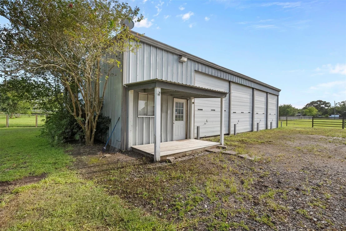 Photo of 6516 Mcginnes Road