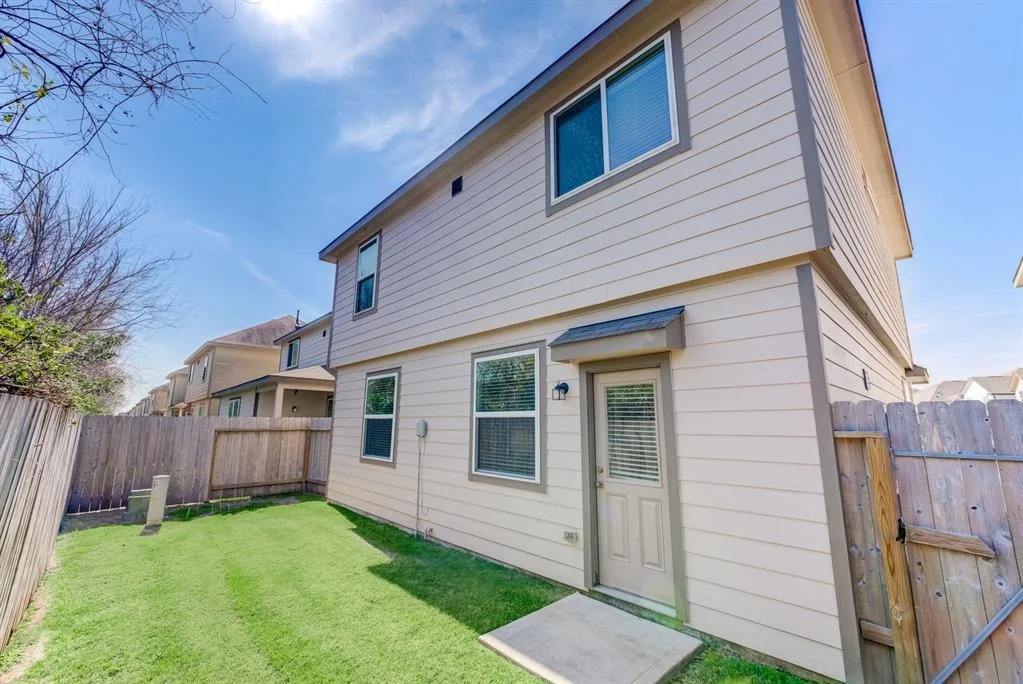 Photo of 5842 Adelaide River Drive