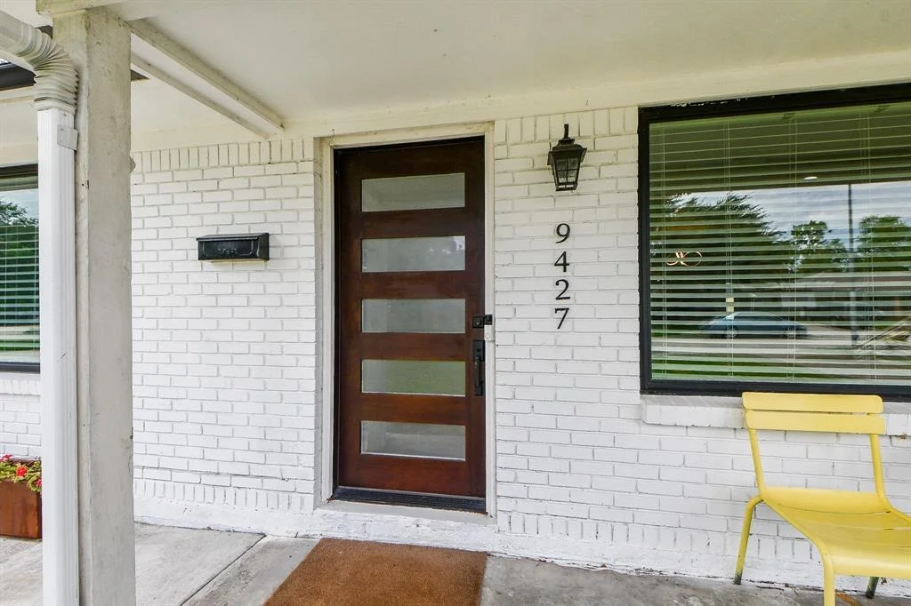 Photo of 9427 Springmont Drive