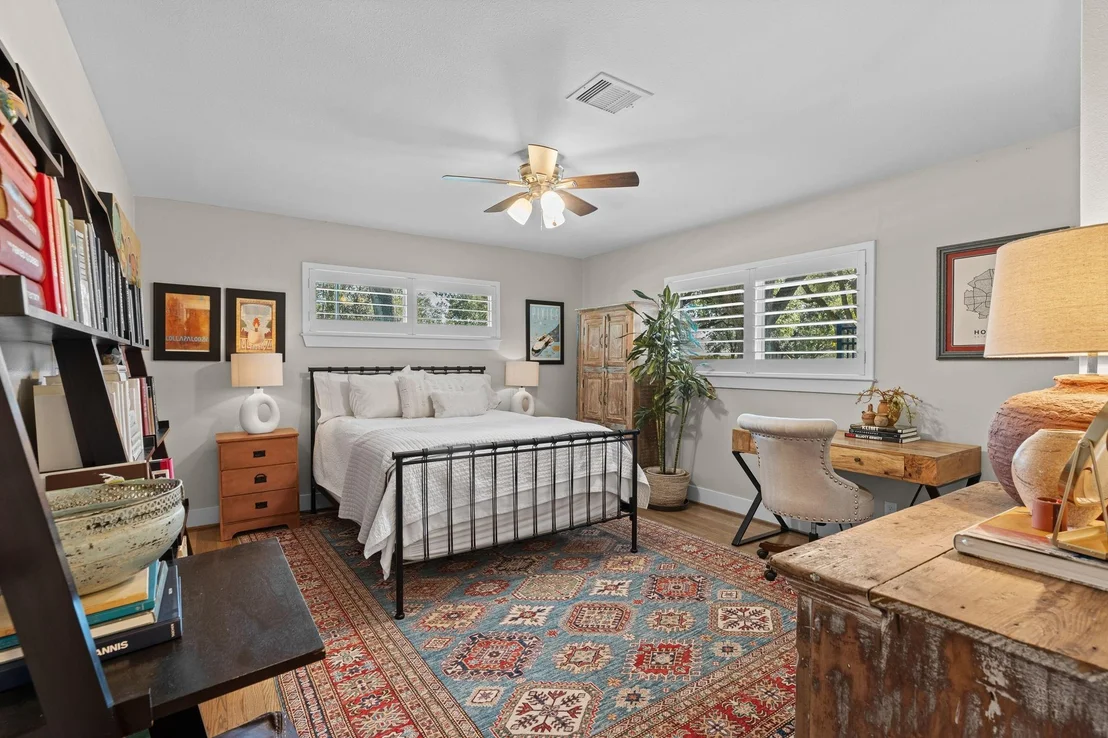 Photo of 8010 Mullins Drive