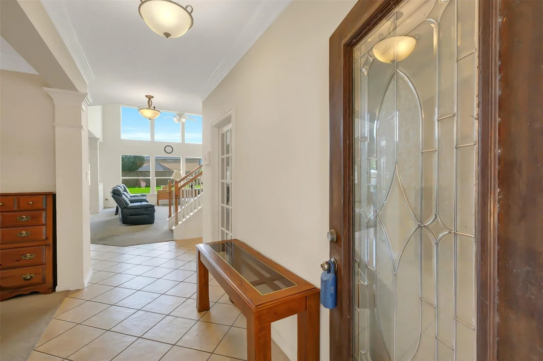 Photo of 8915 High Ridge Lane