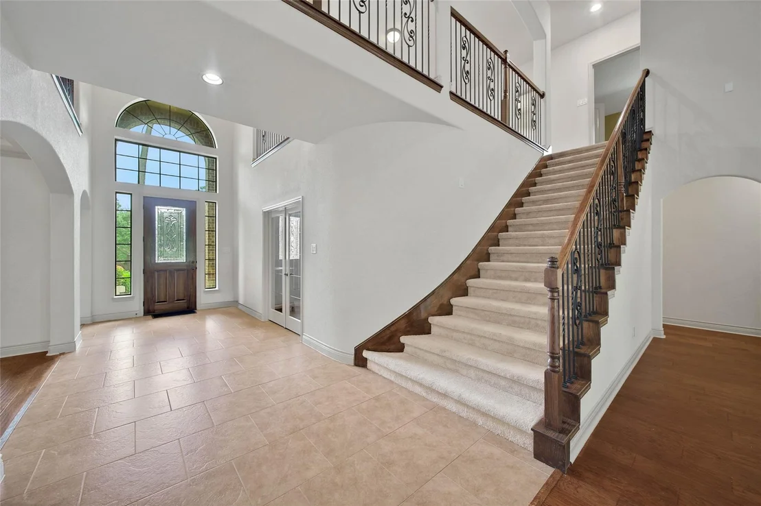Photo of 40503 Manor Drive
