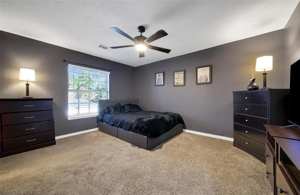 Photo of 16702 Avenfield Road