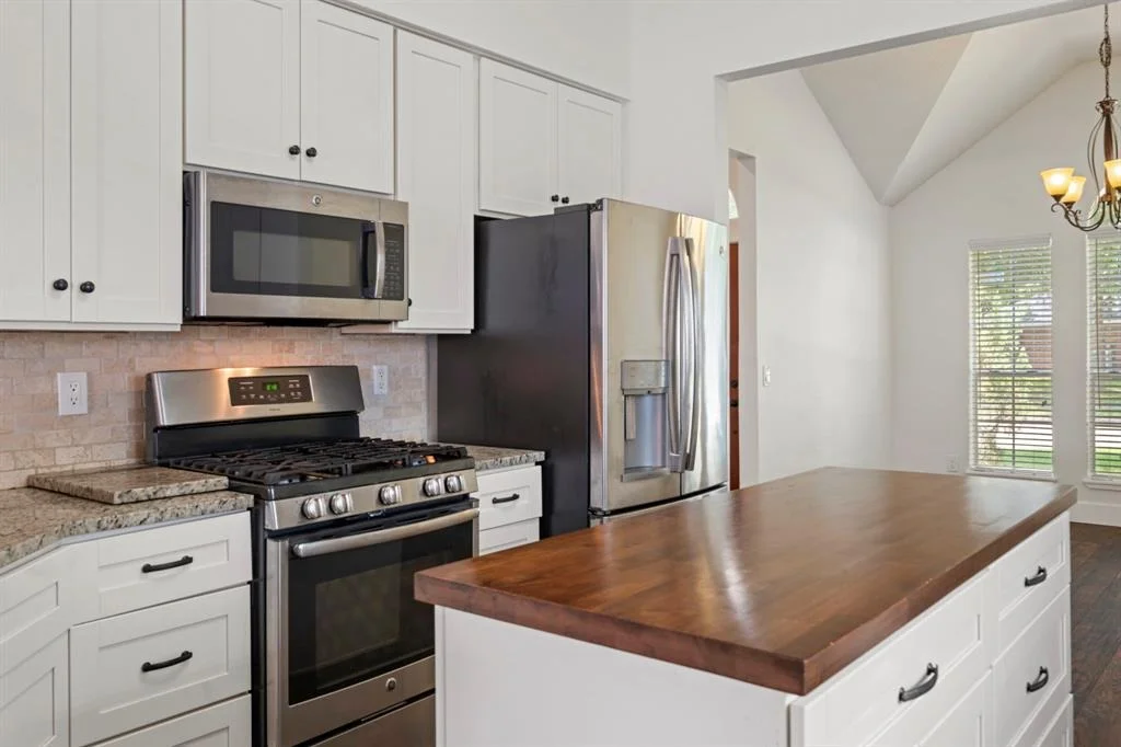 Photo of 20711 Medallion Pointe Drive
