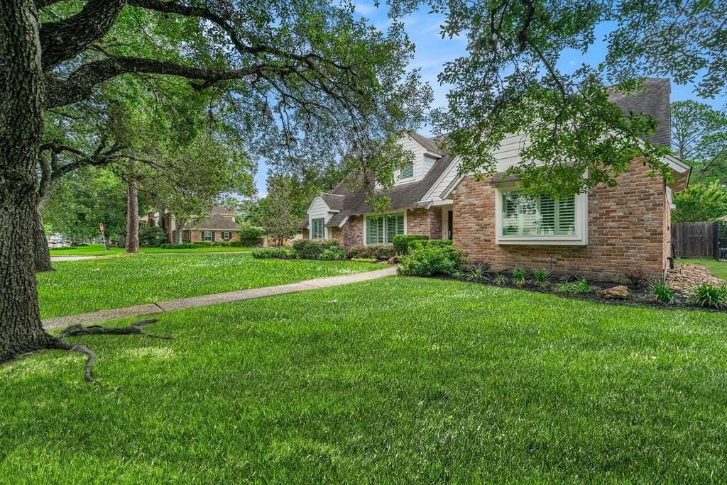 Photo of 426 Nottingham Oaks Trail