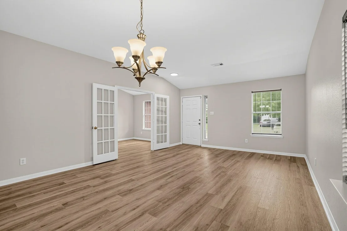 Photo of 1318 Chalk Rock Drive