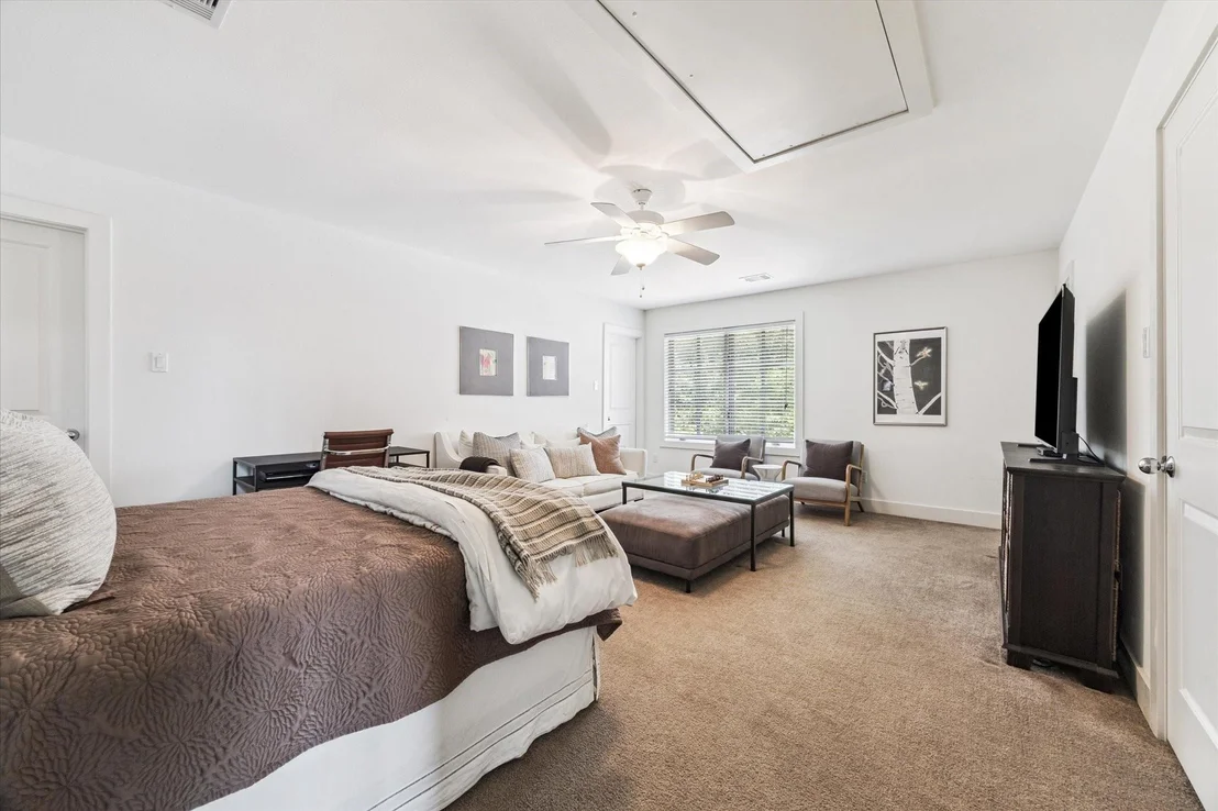 Photo of 1901 Gardenia Drive