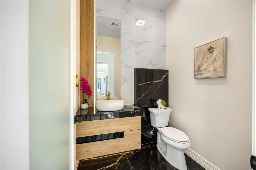 Photo of 3227 River Bend Drive
