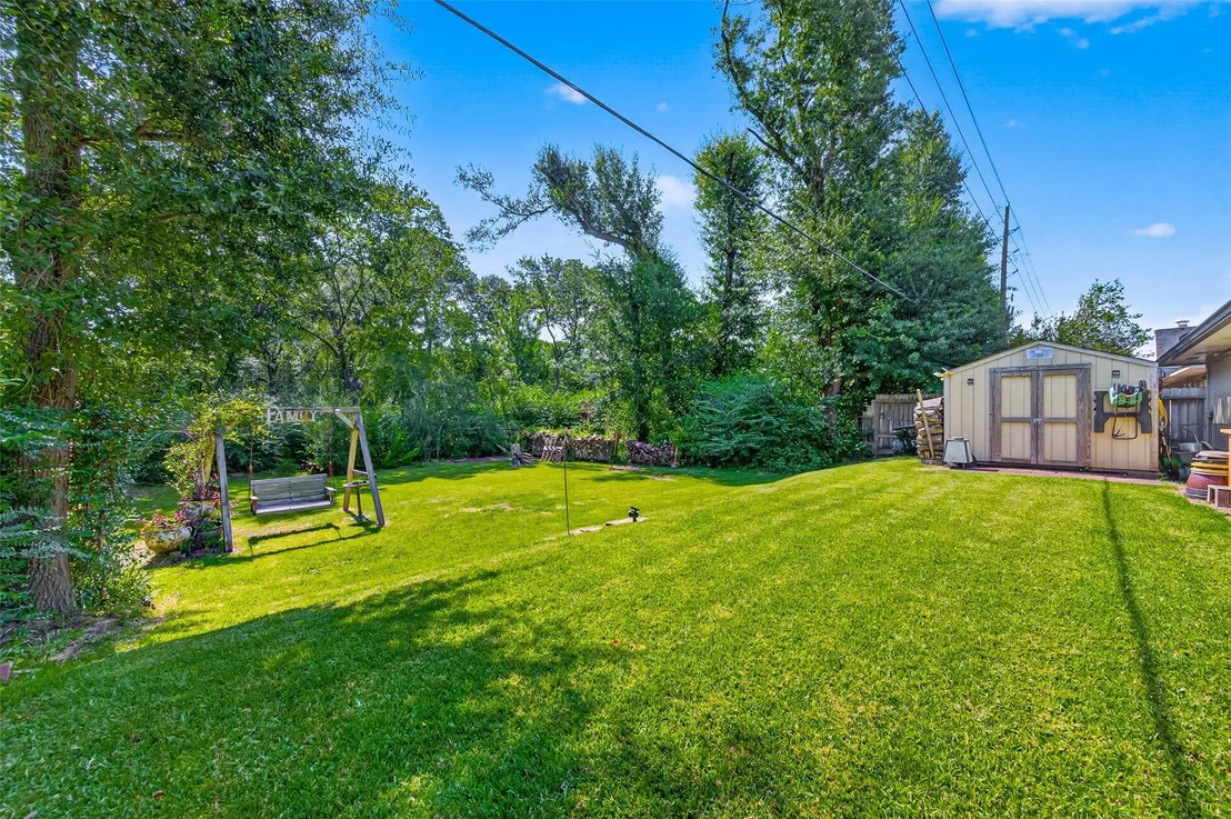 Photo of 5038 Pine Cliff Drive