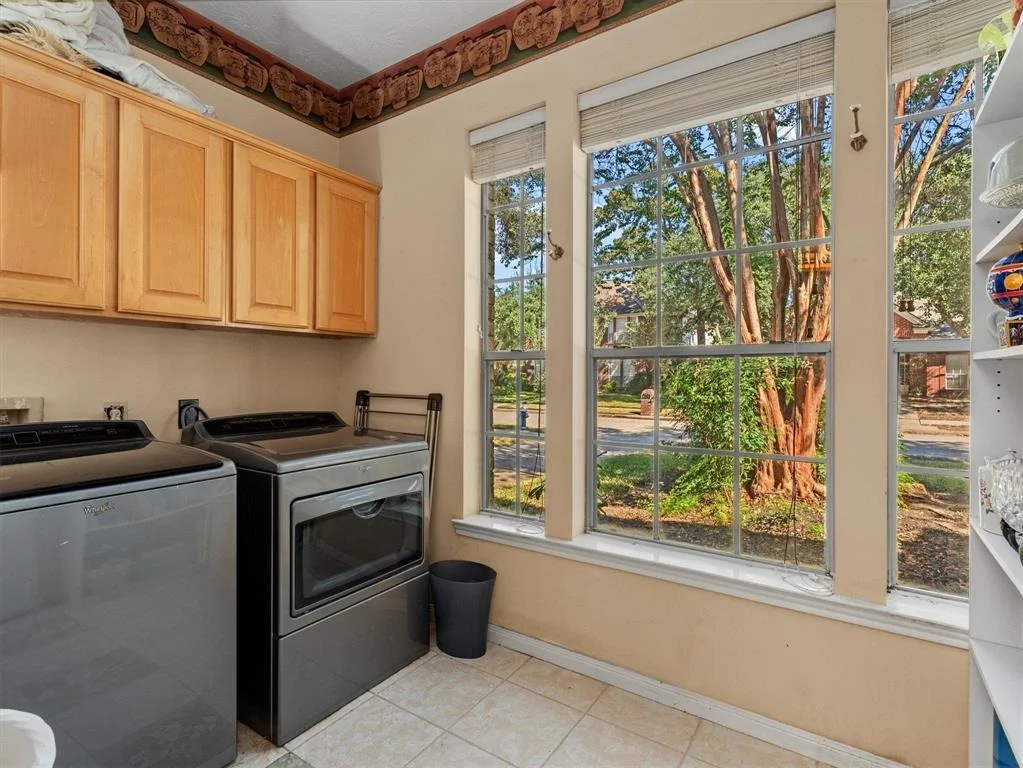 Photo of 16111 Birchview Drive
