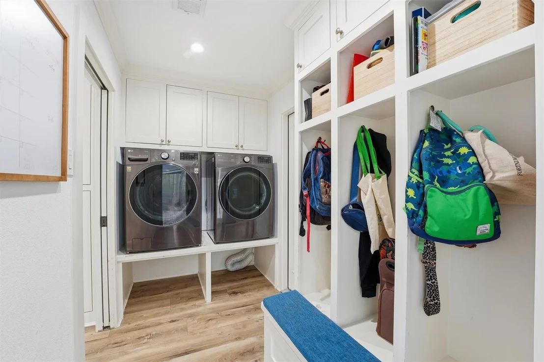 Photo of 615 Brenwick Court