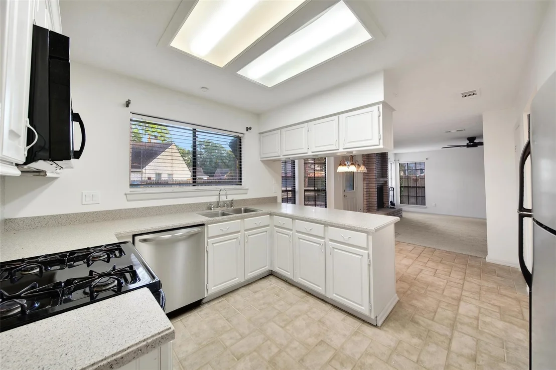 Photo of 34 Village Knoll Place