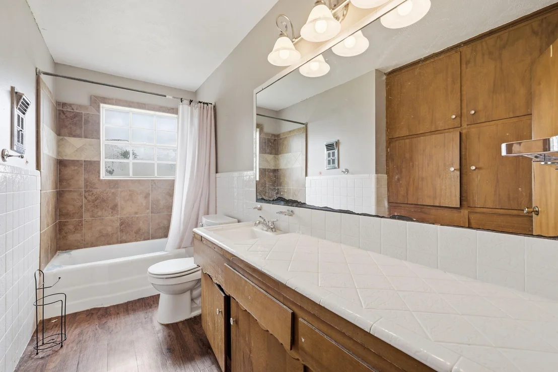 Photo of 3501 Tanglewood Drive