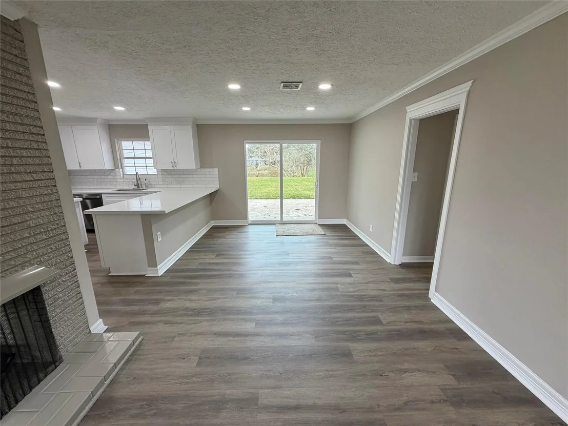 Photo of 306 Oak Drive