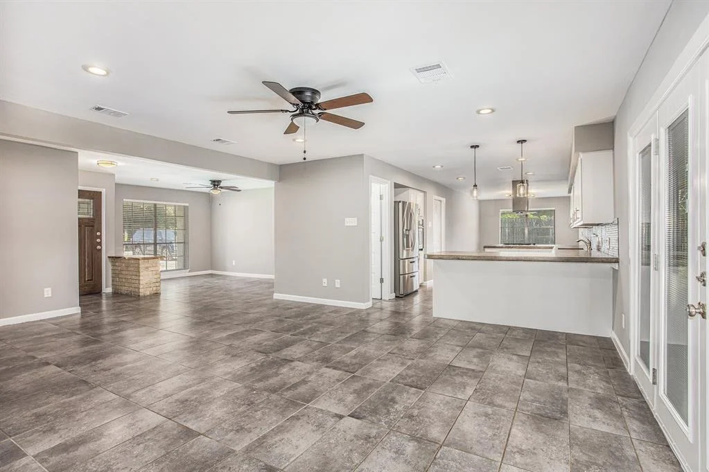Photo of 2922 Helberg Road