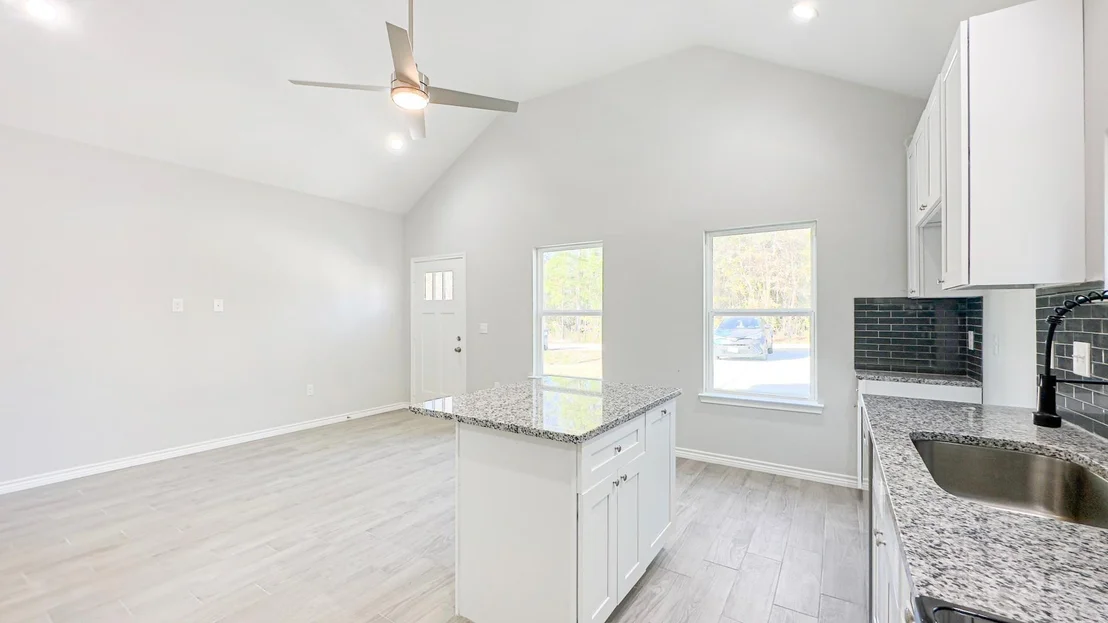 Photo of 3012 Comanche