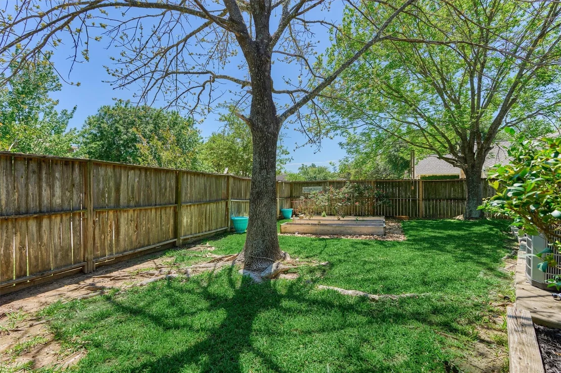 Photo of 7411 Nicholforest Lane