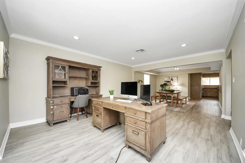 Photo of 415 Lakeside Estates Drive