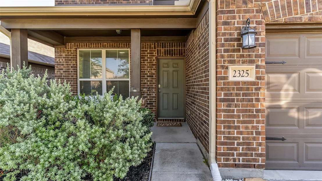 Photo of 2325 Garden Square Path