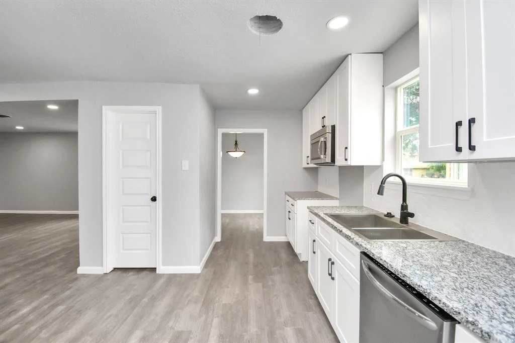 Photo of 214 W Texas Avenue