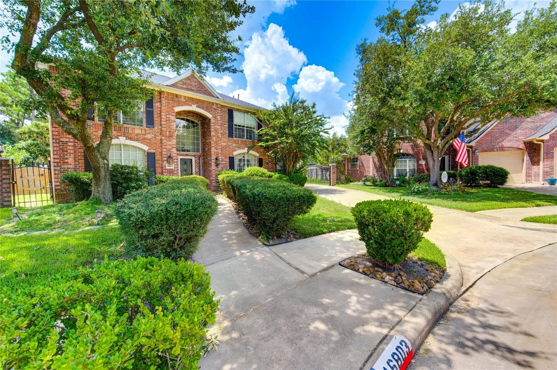 Photo of 16803 Sandestine Drive