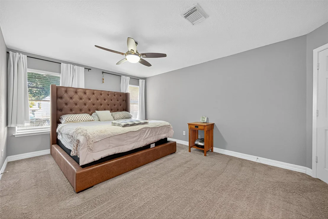 Photo of 2901 Maple Knoll Drive