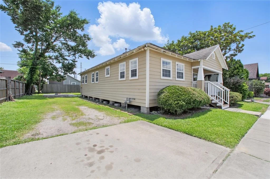 Photo of 1118 Hammock Street