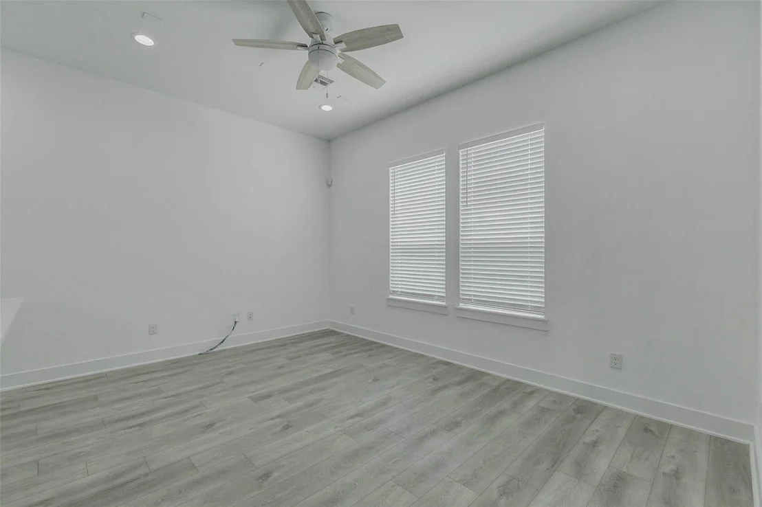 Photo of 5727 Elysium Street
