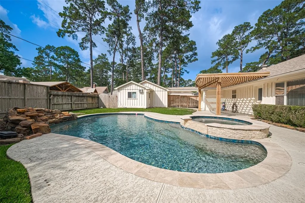 Photo of 6527 Walton Heath Drive