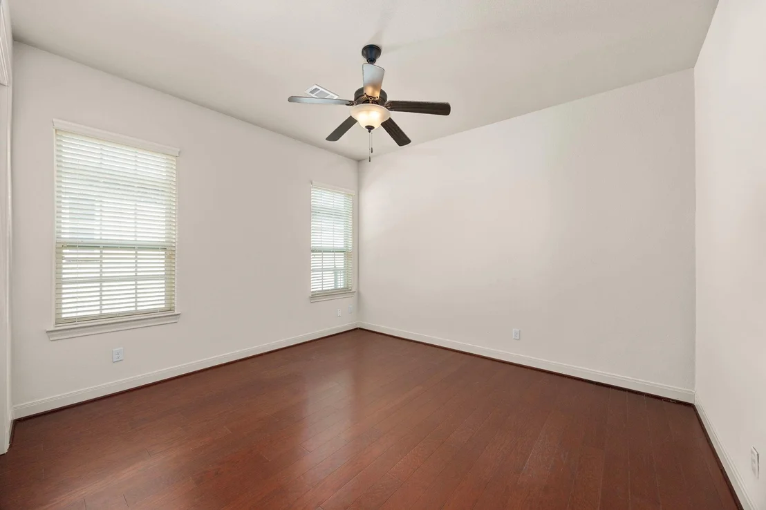 Photo of 4926 Westchester Drive