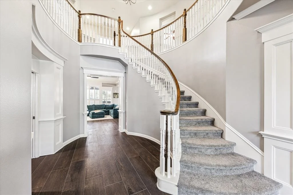 Photo of 54 E Beckonvale Circle