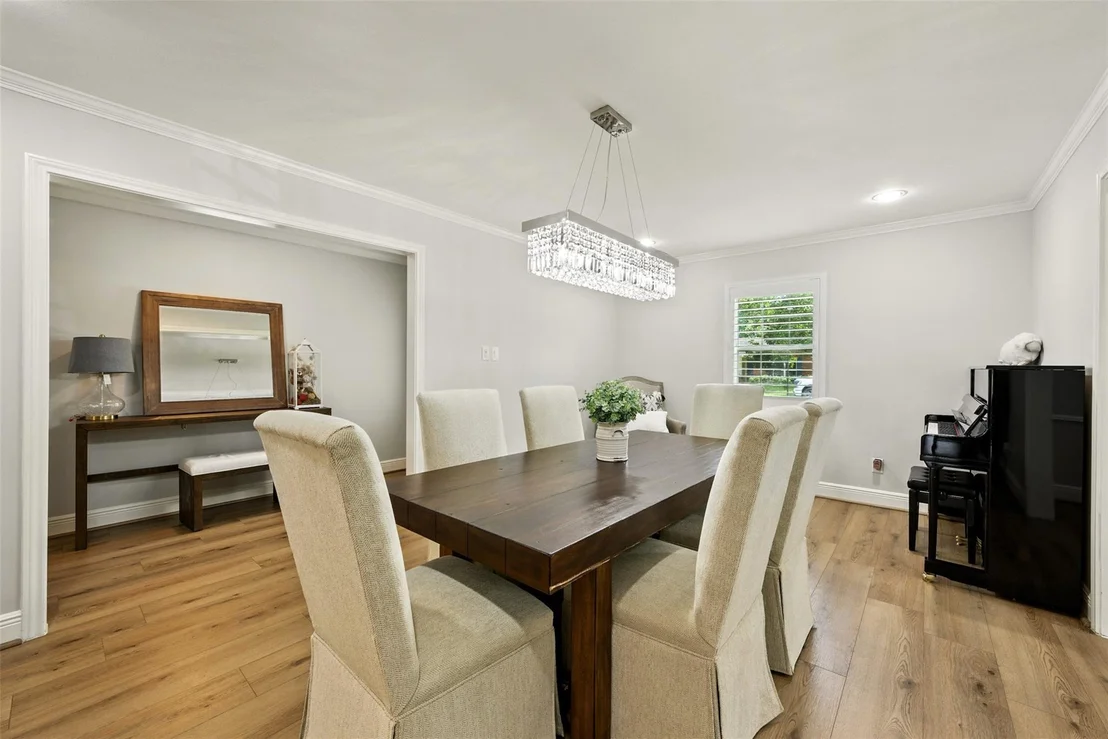 Photo of 10718 Chevy Chase Drive