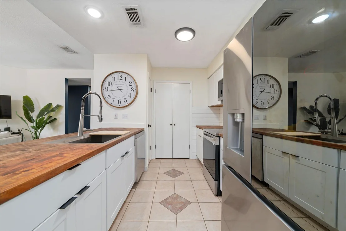 Photo of 10819 Berry Tree Drive