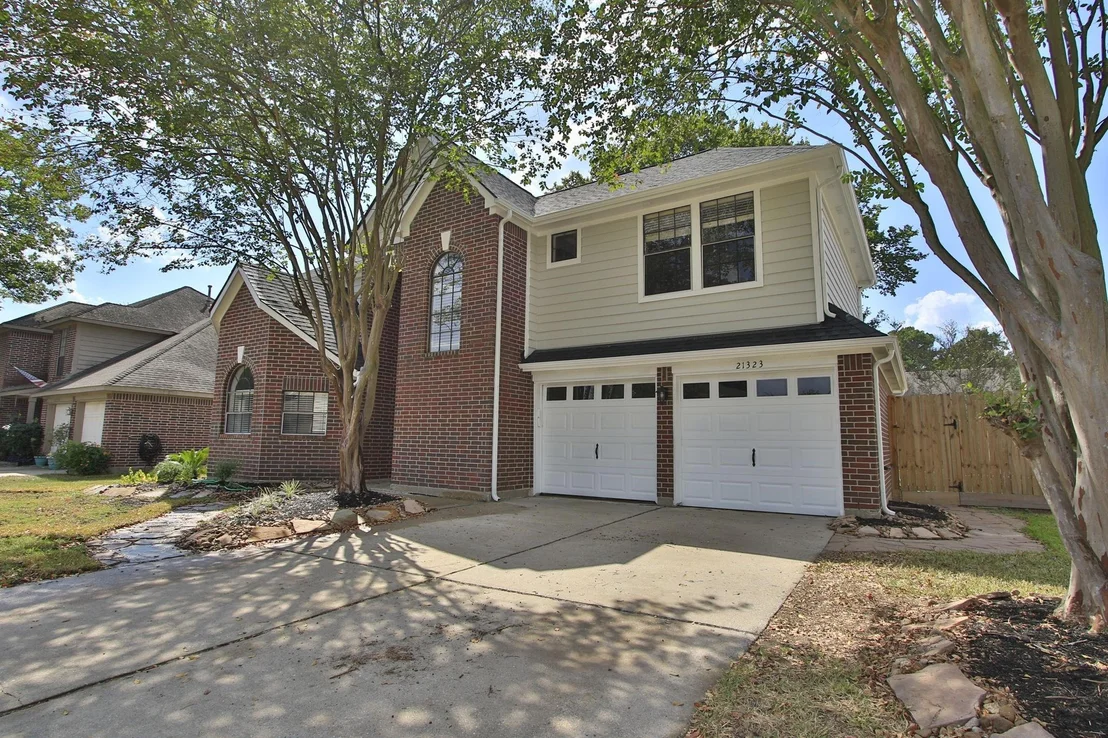 Photo of 21323 Deerhaven Drive
