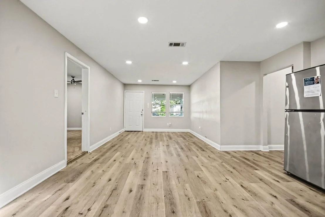 Photo of 7346 Okinawa Road
