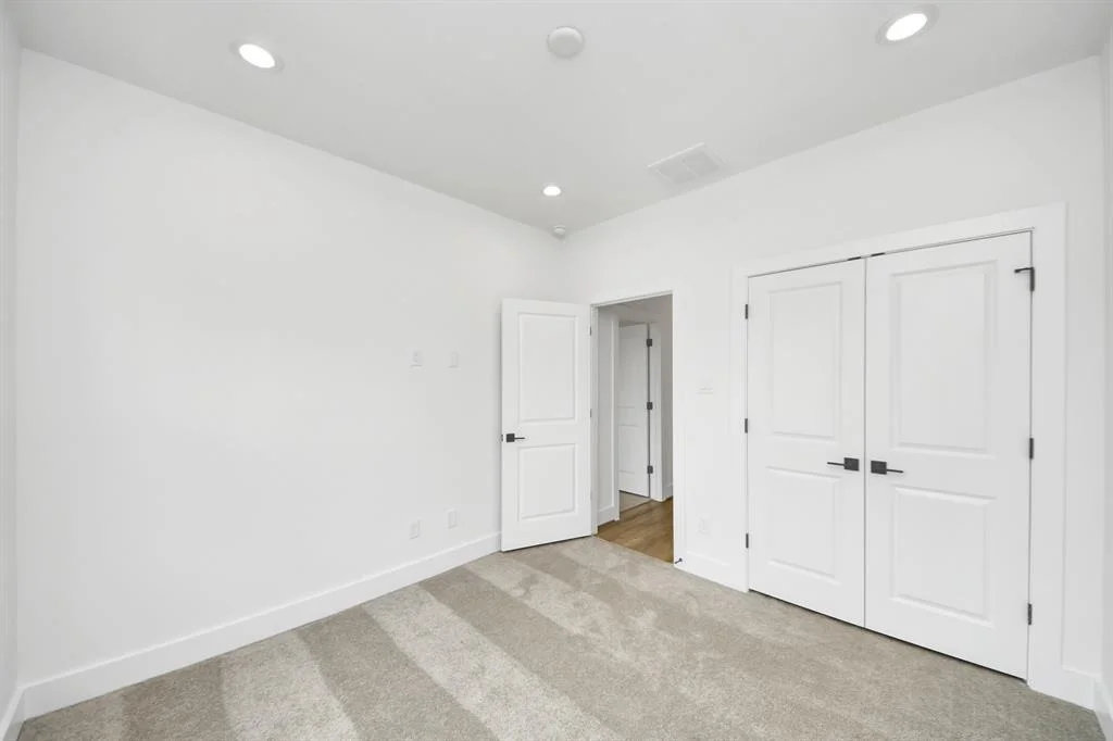 Photo of 4606 Bristol Street