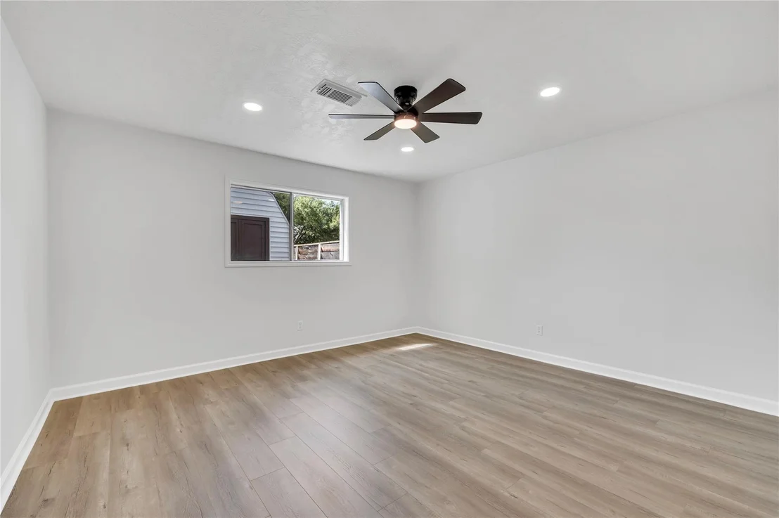 Photo of 717 Yale Lane
