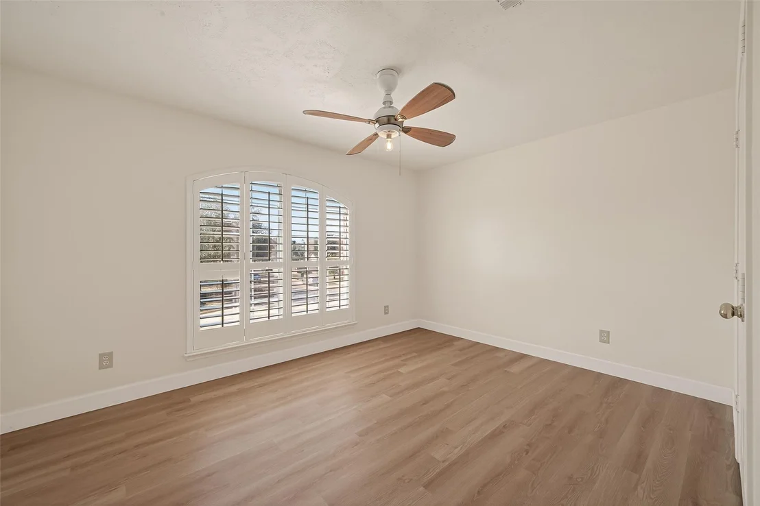 Photo of 15910 Clayton Bend Drive