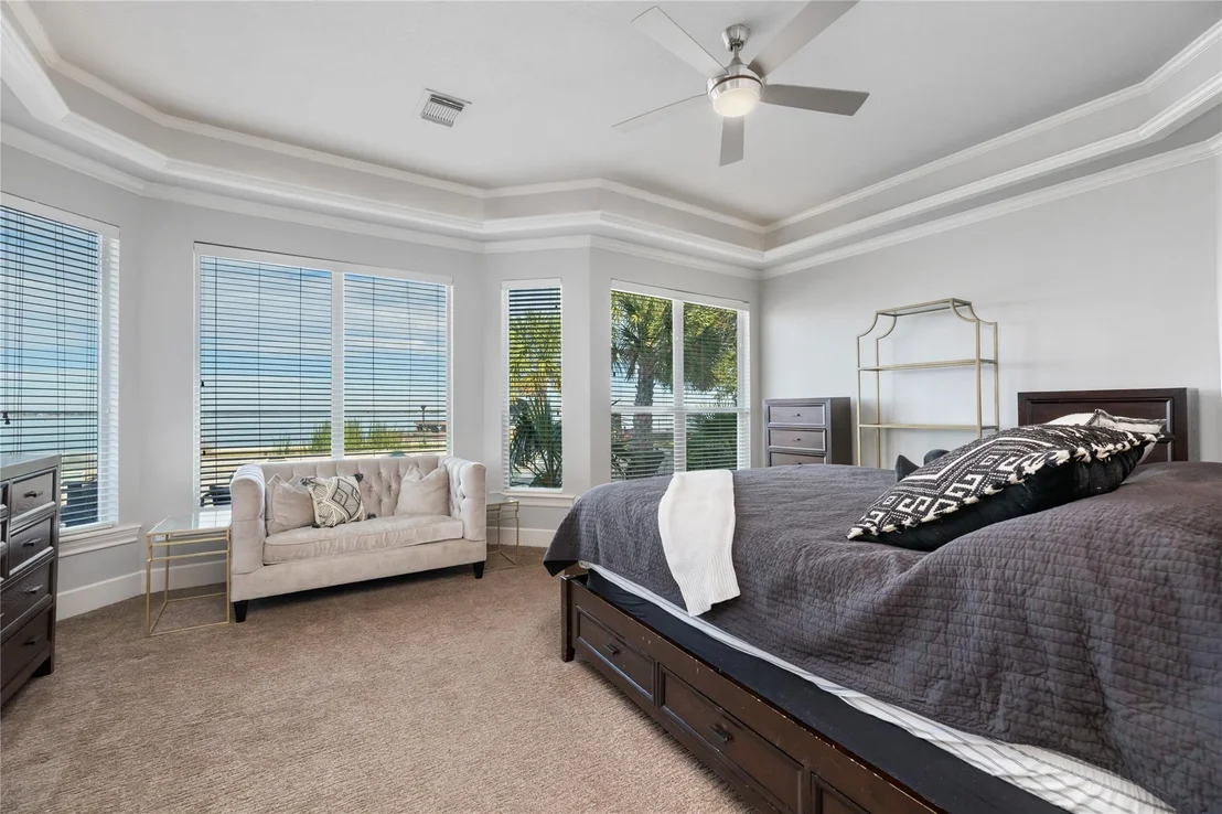 Photo of 11706 Edgewater Court